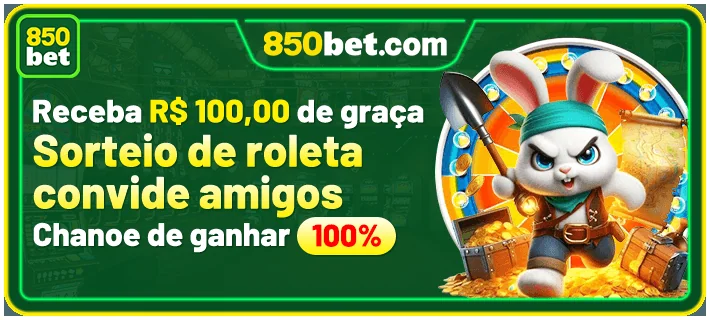 Mesa de poker com jogadores em um cassino ao vivo